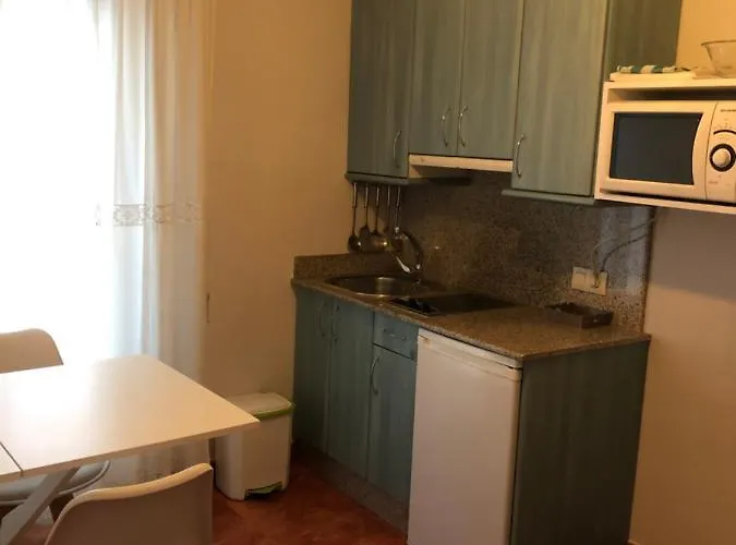 El Puerto Apartment *